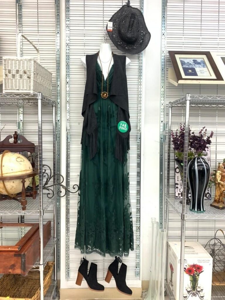 Dark Green Maxi Skirt with Black Accessories summer fashion