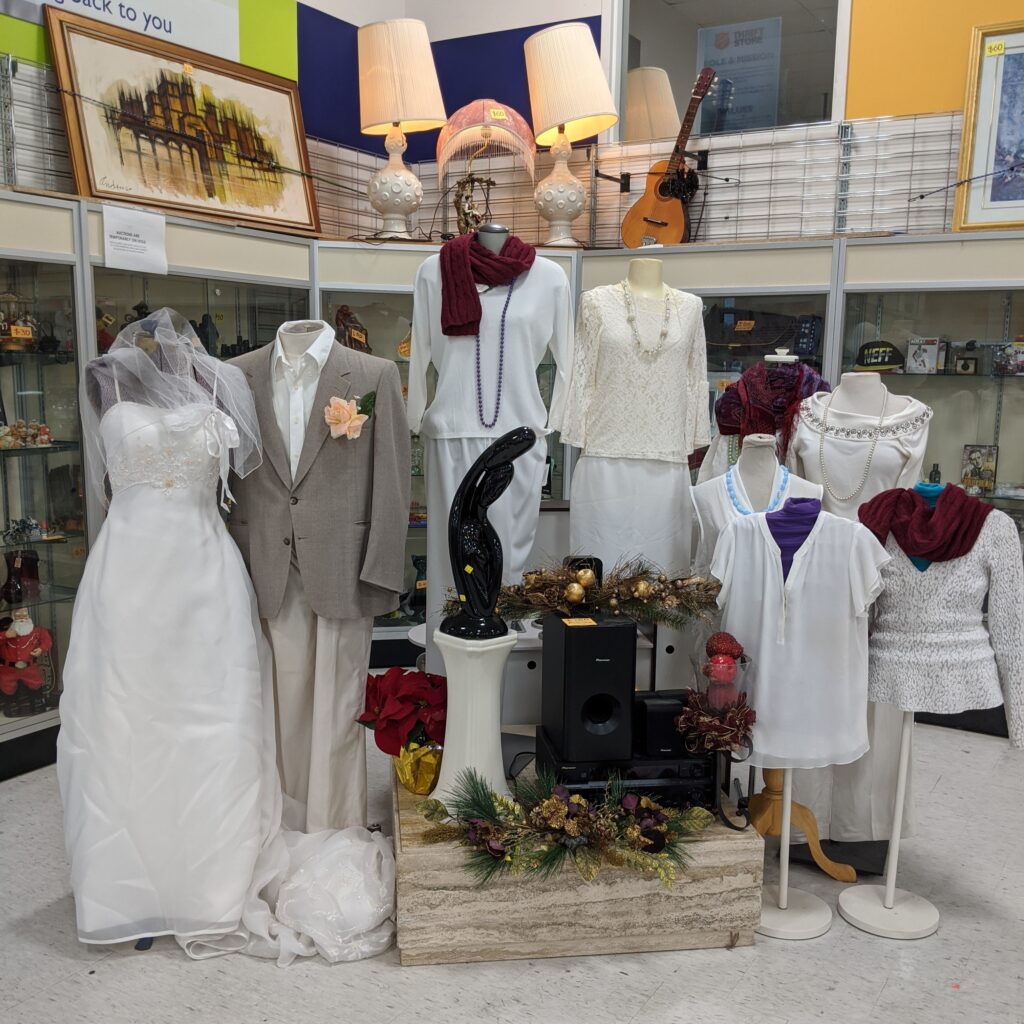 Etobicoke Wedding Ensemble (Suit,Dress,Etc.)