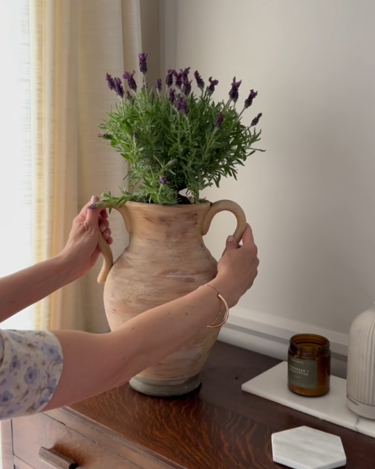 Nancy vase After brown texture